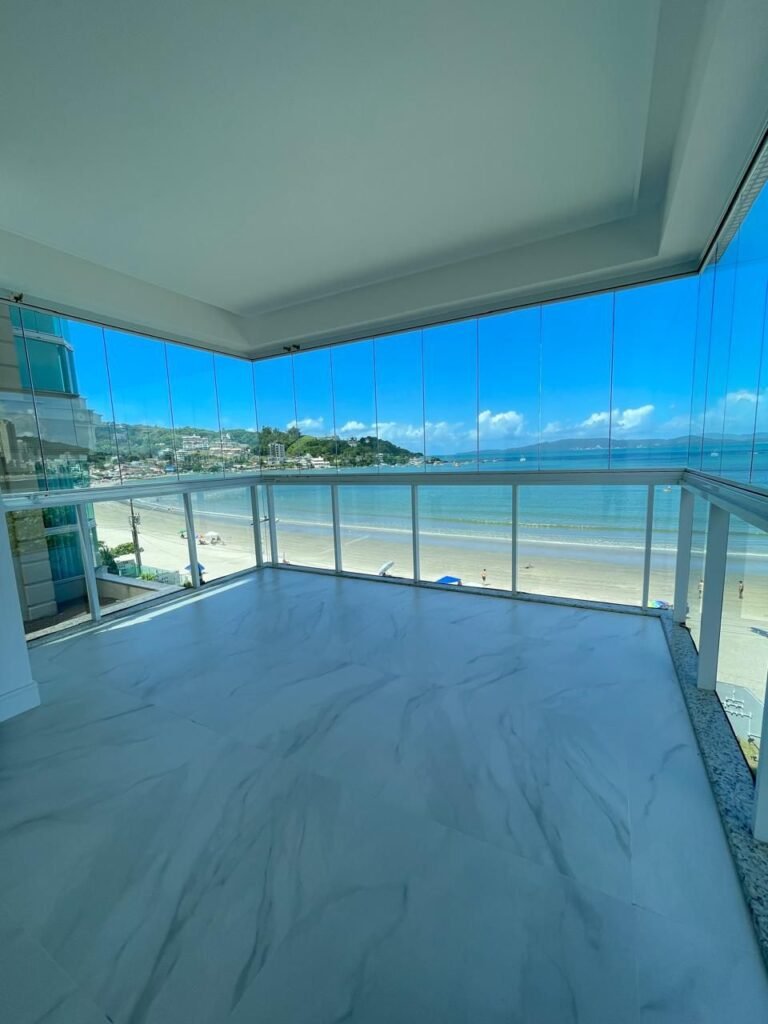 37a0d6b9-2979-4542-aa29-dc0d0f3f4e12