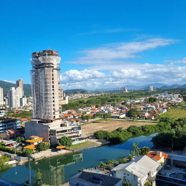 5e3296b3-075c-4082-b174-326b570bd71b