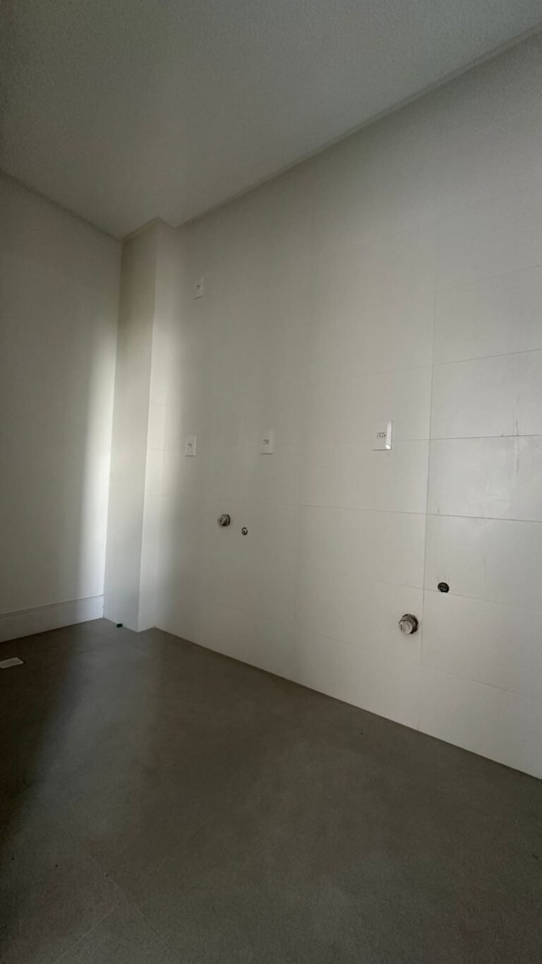 d4649c83-625c-4d71-aaee-c493e293cf36